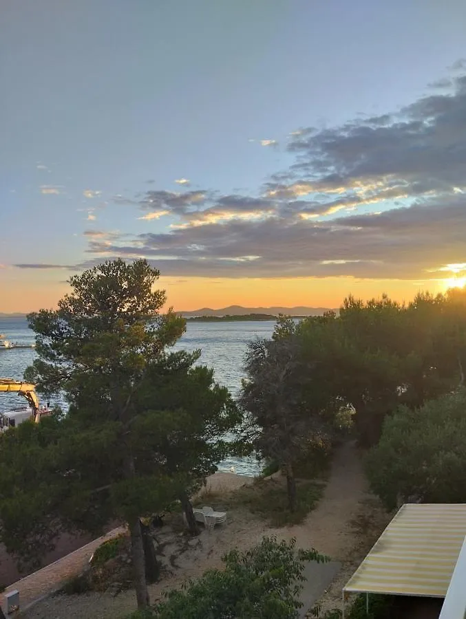 Apartments Mustel Drage - Adults Only