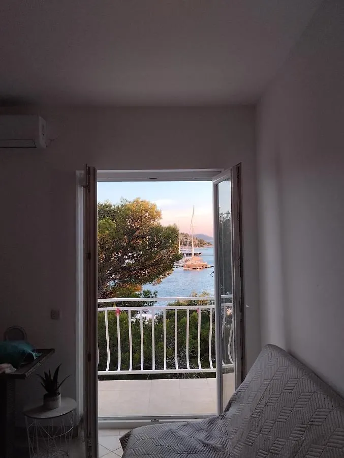 Apartments Mustel Drage - Adults Only