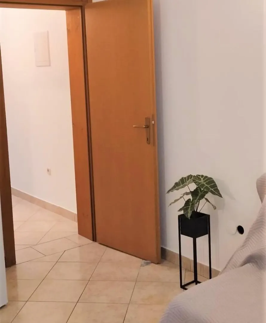Apartments Mustel Drage - Adults Only